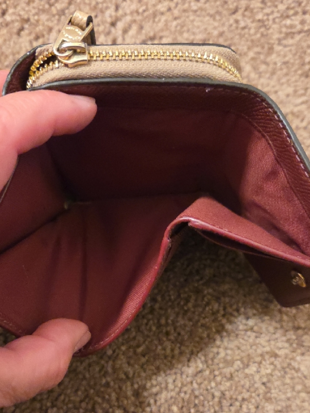 Coach Compact Trifold Wallet in Beige with Gold Logo - Picture 5 of 5